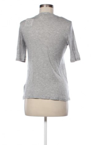 Γυναικείο t-shirt H&M, Μέγεθος L, Χρώμα Γκρί, Τιμή 8,68 €