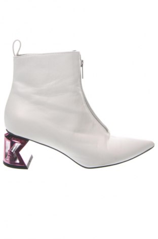 Botine de damă Karl Lagerfeld, Mărime 40, Culoare Alb, Preț 576,53 Lei
