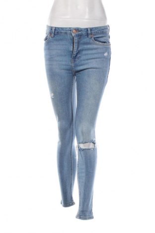 Blugi de femei Bershka, Mărime S, Culoare Albastru, Preț 74,81 Lei