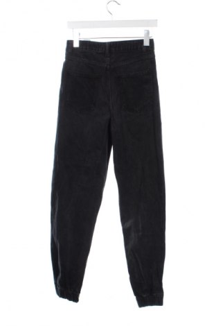 Damskie jeansy Cropp, Rozmiar XS, Kolor Czarny, Cena 38,99 zł