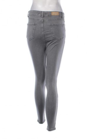 Damen Jeans Fame, Größe S, Farbe Grau, Preis € 9,99