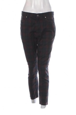 Női farmernadrág H&M, Méret M, Szín Sokszínű, Ár 2 459 Ft
