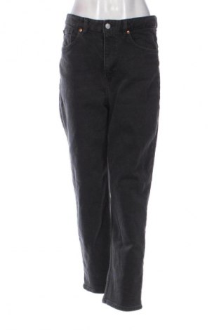 Blugi de femei Monki, Mărime M, Culoare Gri, Preț 89,29 Lei
