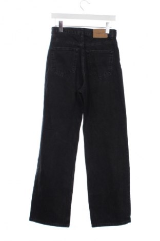 Dámské džíny  Pull&Bear, Velikost XS, Barva Šedá, Cena  359,00 Kč