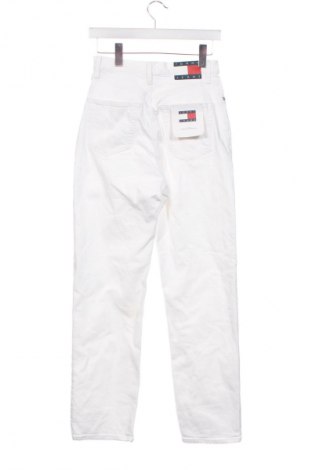 Γυναικείο Τζίν Tommy Jeans, Μέγεθος S, Χρώμα Λευκό, Τιμή 117,99 €