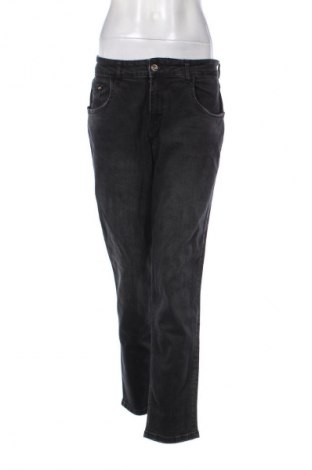 Blugi de femei Unbranded, Mărime L, Culoare Negru, Preț 25,00 Lei