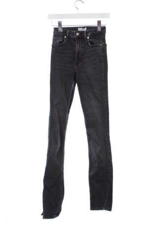 Blugi de femei Zara, Mărime XXS, Culoare Gri, Preț 88,99 Lei