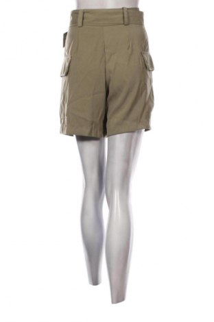 Damen Shorts Amisu, Größe S, Farbe Grün, Preis € 4,99
