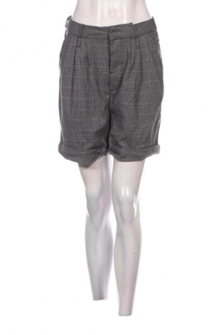 Damen Shorts Amisu, Größe M, Farbe Mehrfarbig, Preis € 3,99