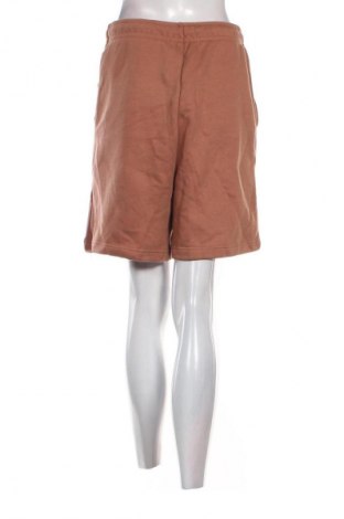 Pantaloni scurți de femei Nike, Mărime S, Culoare Maro, Preț 251,99 Lei