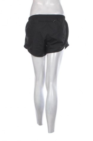 Dámske kraťasy  Nike, Veľkosť S, Farba Čierna, Cena  17,95 €