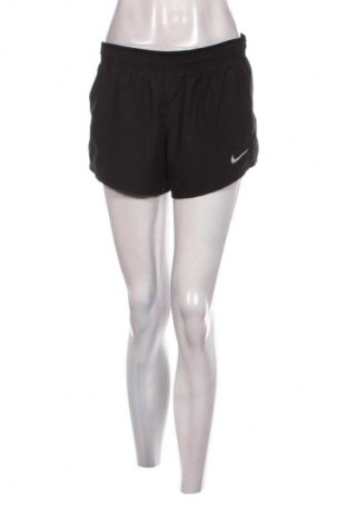 Dámske kraťasy  Nike, Veľkosť M, Farba Čierna, Cena  19,95 €