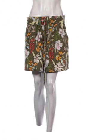 Damskie szorty ONLY, Rozmiar XL, Kolor Kolorowy, Cena 26,99 zł