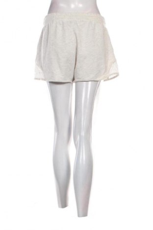 Damen Shorts ONLY Play, Größe L, Farbe Beige, Preis € 5,99