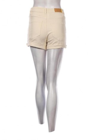 Damen Shorts Stradivarius, Größe S, Farbe Ecru, Preis € 4,99