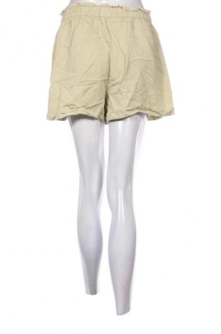 Damen Shorts Vero Moda, Größe L, Farbe Grün, Preis € 12,99