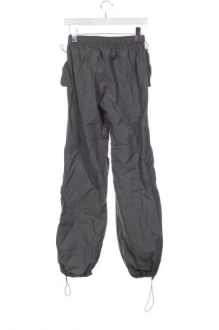 Női nadrág Bershka, Méret XS, Szín Szürke, Ár 2 739 Ft