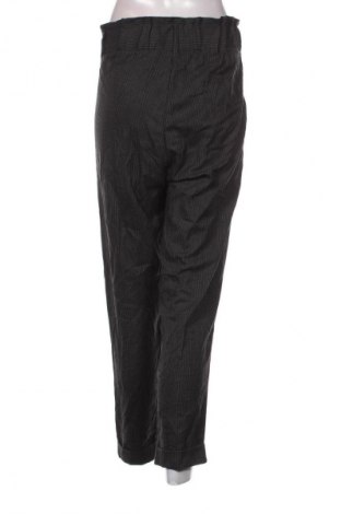Damenhose Bershka, Größe M, Farbe Mehrfarbig, Preis 3,99 €