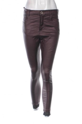 Damskie spodnie Fetish, Rozmiar L, Kolor Czerwony, Cena 38,99 zł
