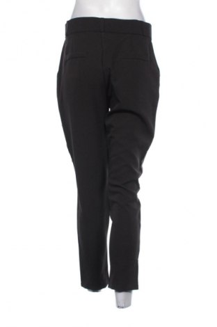 Damskie spodnie NEW COLLECTION, Rozmiar M, Kolor Czarny, Cena 112,99 zł
