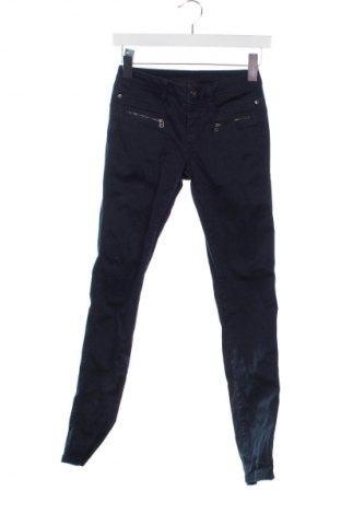 Damskie spodnie Street One, Rozmiar XXS, Kolor Niebieski, Cena 38,99 zł