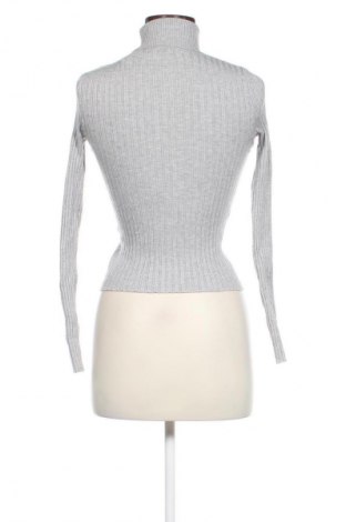 Dámský svetr Bershka, Velikost S, Barva Šedá, Cena  239,00 Kč