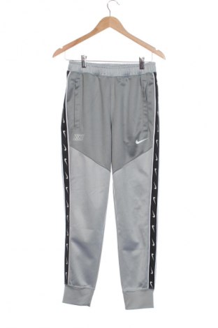 Dámske tepláky Nike, Veľkosť XS, Farba Sivá, Cena  21,95 €