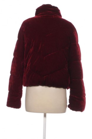 Dámská bunda  Bershka, Velikost S, Barva Červená, Cena  479,00 Kč