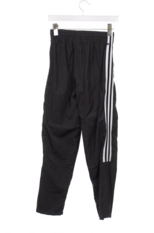 Gyerek sport nadrág Adidas, Méret 12-13y / 158-164 cm, Szín Fekete, Ár 13 294 Ft