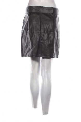 Lederrock Amisu, Größe L, Farbe Schwarz, Preis € 3,99