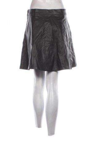 Bőrszoknya H&M Divided, Méret L, Szín Fekete, Ár 1 549 Ft