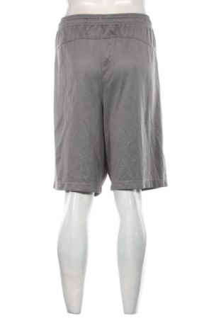 Мъжки къс панталон Under Armour, Размер XXL, Цвят Сив, Цена 34,99 лв.