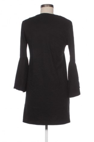 Ruha Bershka, Méret M, Szín Fekete, Ár 2 299 Ft