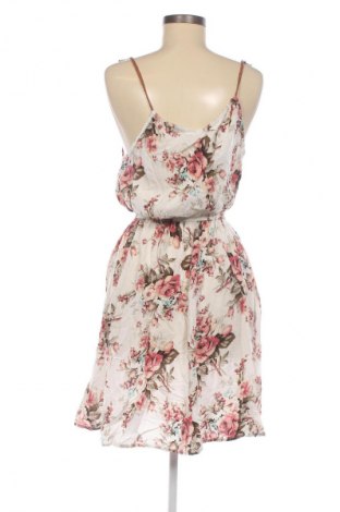Kleid Colloseum, Größe M, Farbe Mehrfarbig, Preis € 15,00