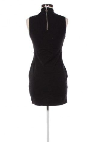 Šaty  H&M Divided, Velikost S, Barva Černá, Cena  289,00 Kč
