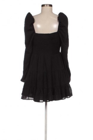 Rochie In the style, Mărime M, Culoare Negru, Preț 304,99 Lei