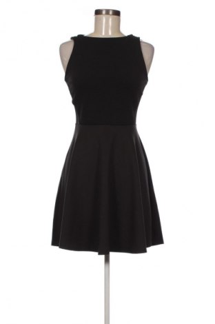 Φόρεμα Jennyfer, Μέγεθος M, Χρώμα Μαύρο, Τιμή 11,99 €