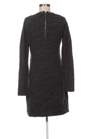 Sukienka Maison Scotch, Rozmiar S, Kolor Szary, Cena 94,99 zł