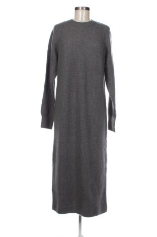 Kleid Miss E, Größe L, Farbe Grau, Preis € 8,99