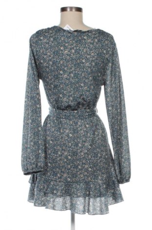 Šaty  Pull&Bear, Velikost M, Barva Vícebarevné, Cena  189,00 Kč