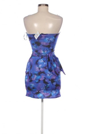 Sukienka Pull&Bear, Rozmiar M, Kolor Kolorowy, Cena 95,99 zł