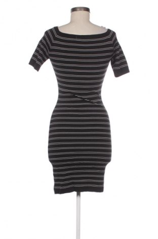 Kleid The Sting, Größe S, Farbe Mehrfarbig, Preis 8,99 €