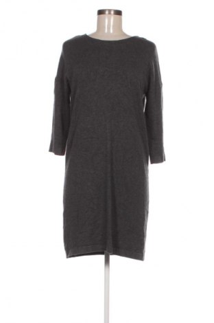 Šaty  Vero Moda, Velikost M, Barva Šedá, Cena  210,00 Kč