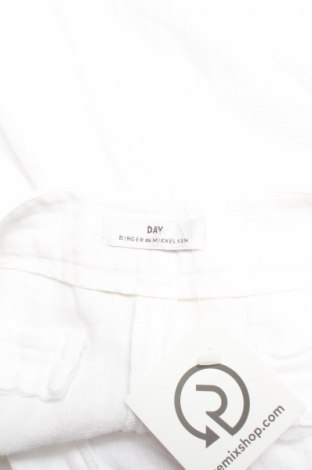 Дамски панталон Day Birger Et Mikkelsen, Размер L, Цвят Бял, Цена 39,00 лв.