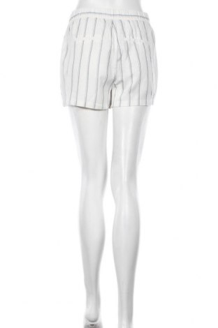Дамски къс панталон Vero Moda, Размер M, Цвят Бял, Цена 15,60 лв.