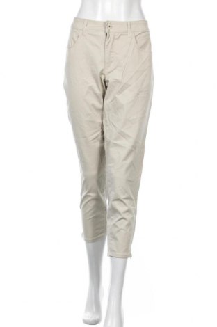 Дамски панталон Faded Glory, Размер XL, Цвят Бежов, 98% памук, 2% еластан, Цена 12,86 лв.