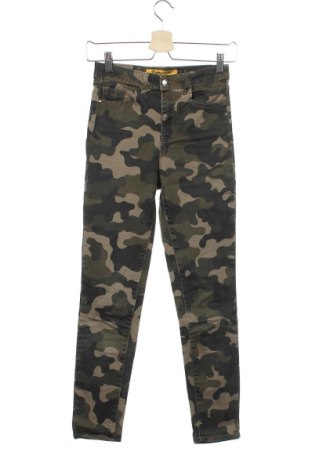 Дамски панталон Jennyfer, Размер XS, Цвят Зелен, 63% памук, 35% модал, 2% еластан, Цена 14,00 лв.