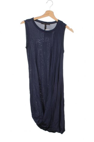 Sukienka BCBG Max Azria, Rozmiar XS, Kolor Niebieski, 93% wiskoza, 7% elastyna, Cena 497,69 zł