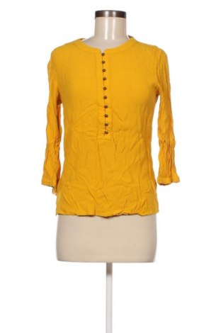 Дамска блуза Banana Republic, Размер S, Цвят Жълт, Цена 45,60 лв.