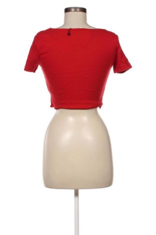 Дамска блуза Trendyol, Размер XS, Цвят Червен, Цена 87,00 лв.